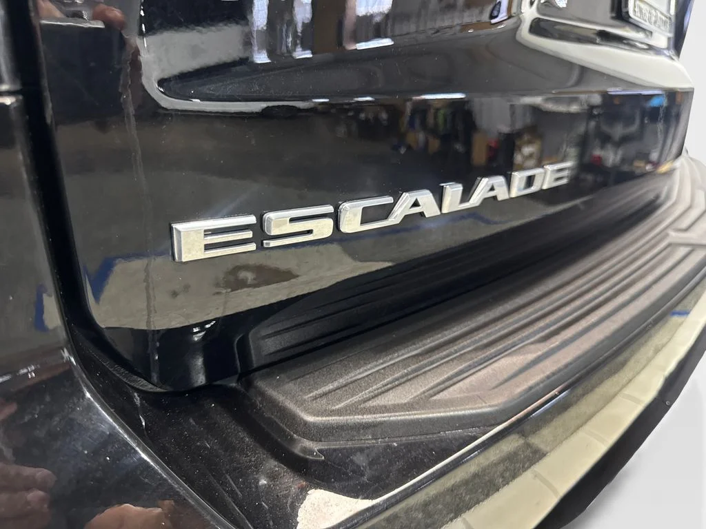 Used 2023 Black Cadillac Sport image 23