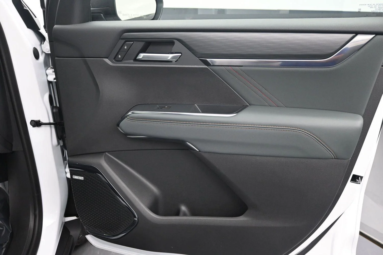 2026 GMC Acadia AT4 - Photo 10