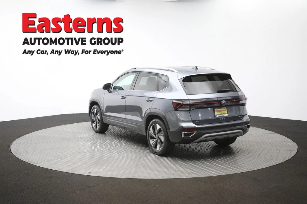 Used 2025 Gray Volkswagen 1.5T SE image 63