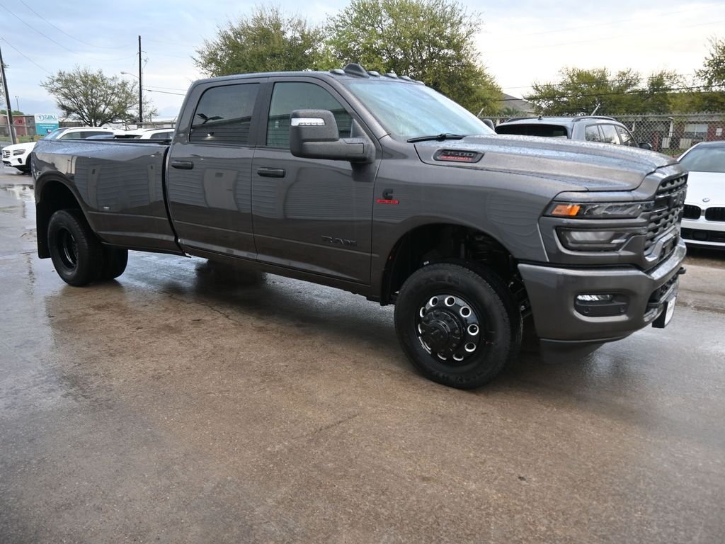 New 2026 Granite Crystal Metallic Clearcoat RAM Big Horn image 31