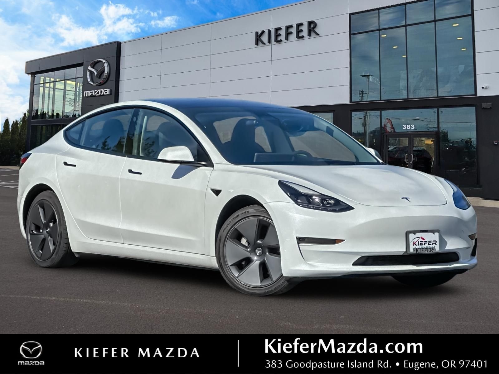 2023 Tesla Model 3 -'s photo