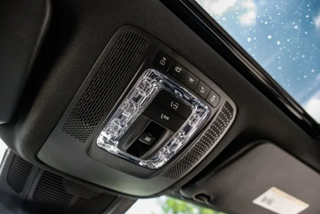 Used 2022 Black Mercedes-Benz GLE 350 image 42