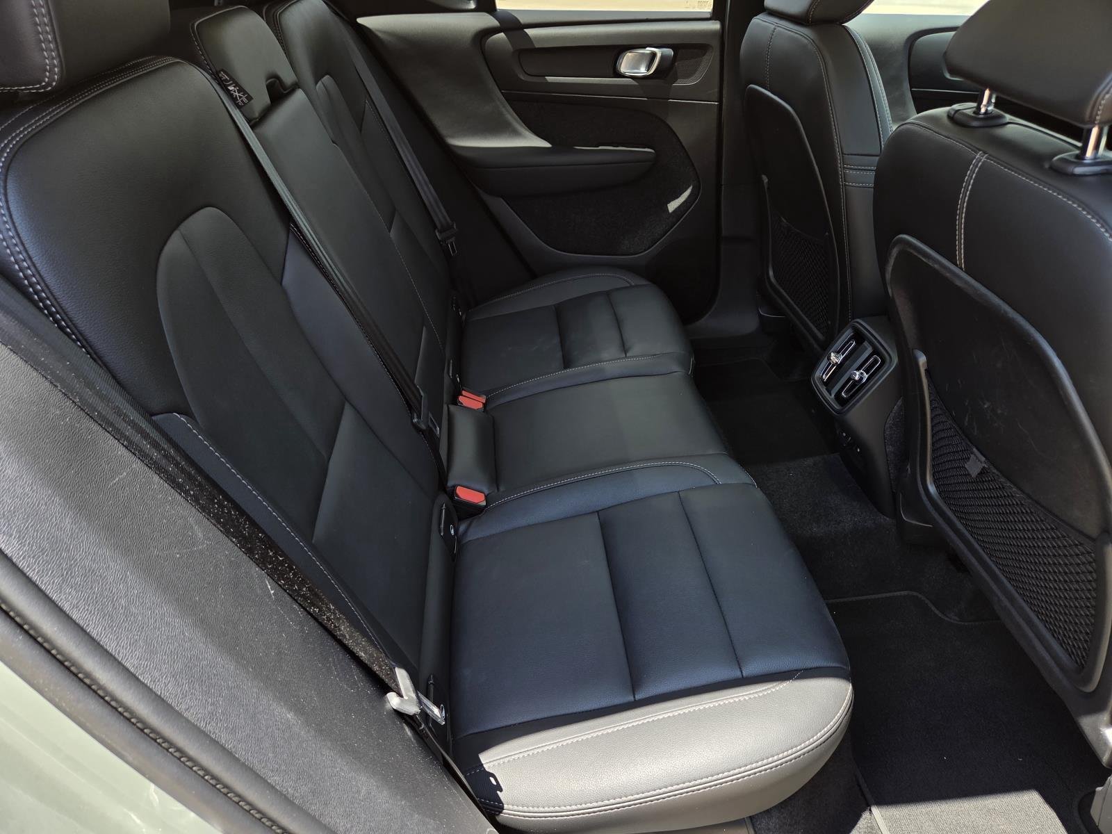 Used 2025 Sage Green Metallic Volvo Core Bright Theme image 37