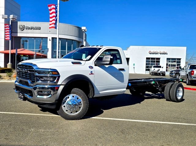 New 2026 Bright White Clearcoat RAM Tradesman image 3