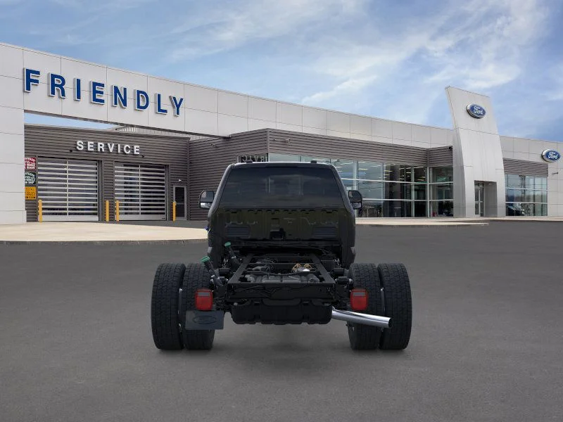 New 2026 Agate Black Metallic Ford F-550® XLT image 32