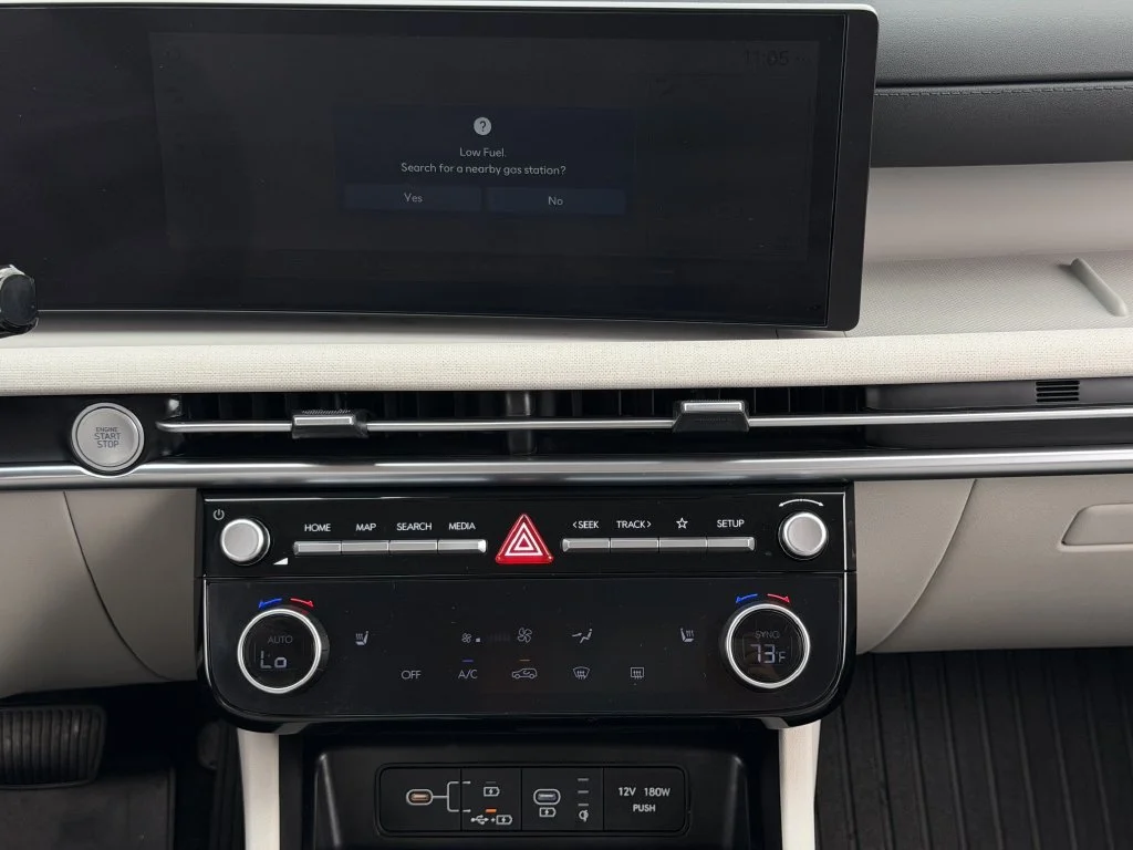 Used 2025 Gray Hyundai SEL Convenience image 16