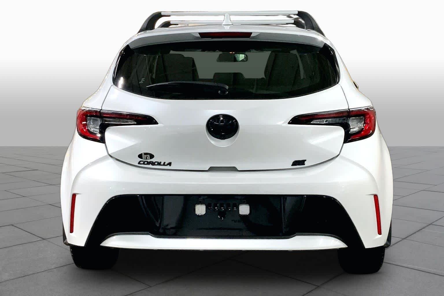 Used 2024 Wind Chill Pearl Toyota SE image 5
