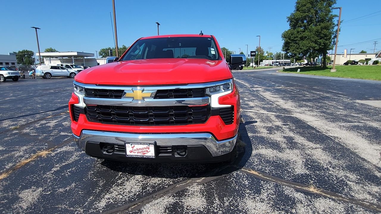 Used 2023 Red Chevrolet LT image 3