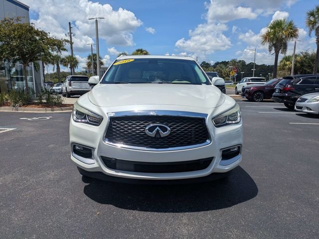 Used 2016 White INFINITI Base image 8