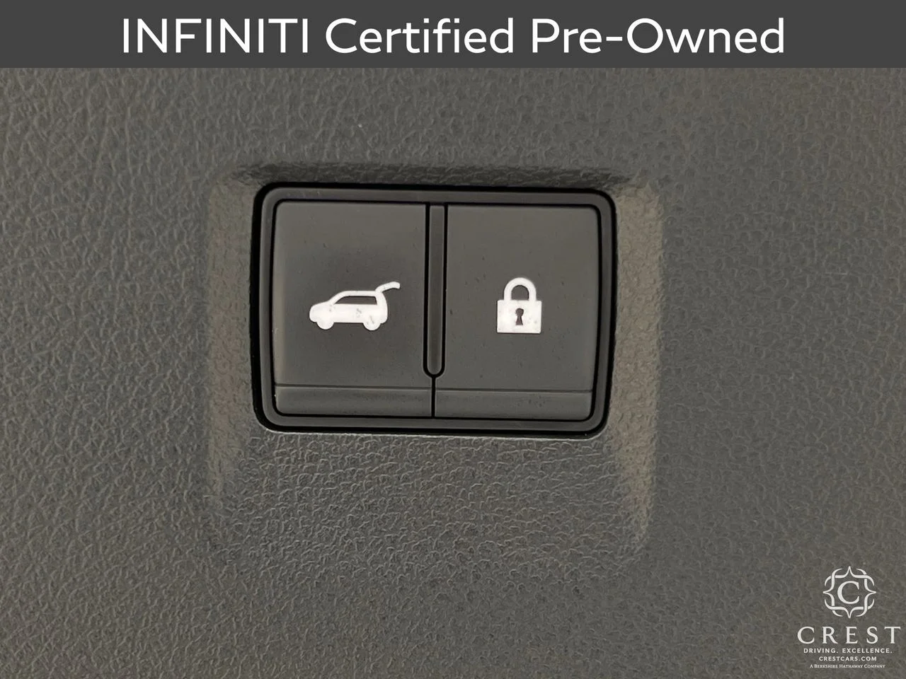 Certified Used 2025 Mineral Black INFINITI LUXE image 32