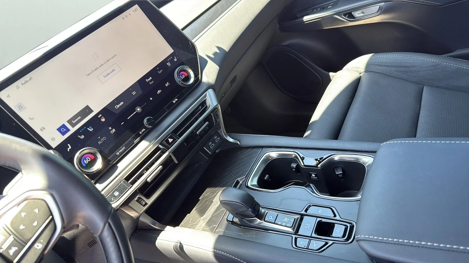 Used 2024 White Lexus 350h Luxury image 20