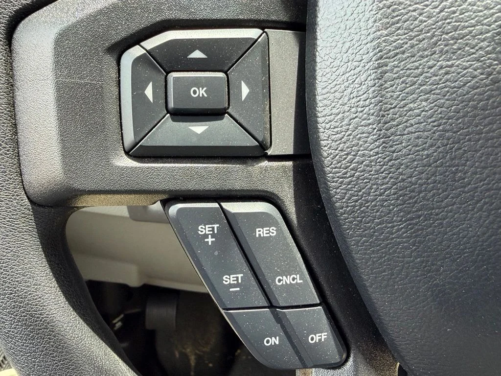 New 2026 Oxford White Ford E-350 SRW image 34
