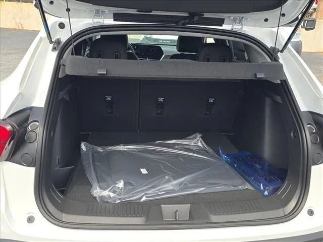 2026 Chevrolet Trax LT - Photo 31