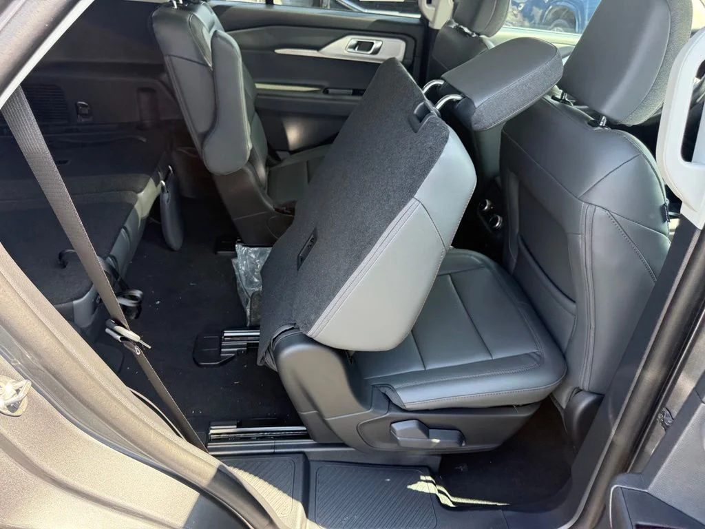 New 2026 Carbonized Gray Metallic Ford Active image 50