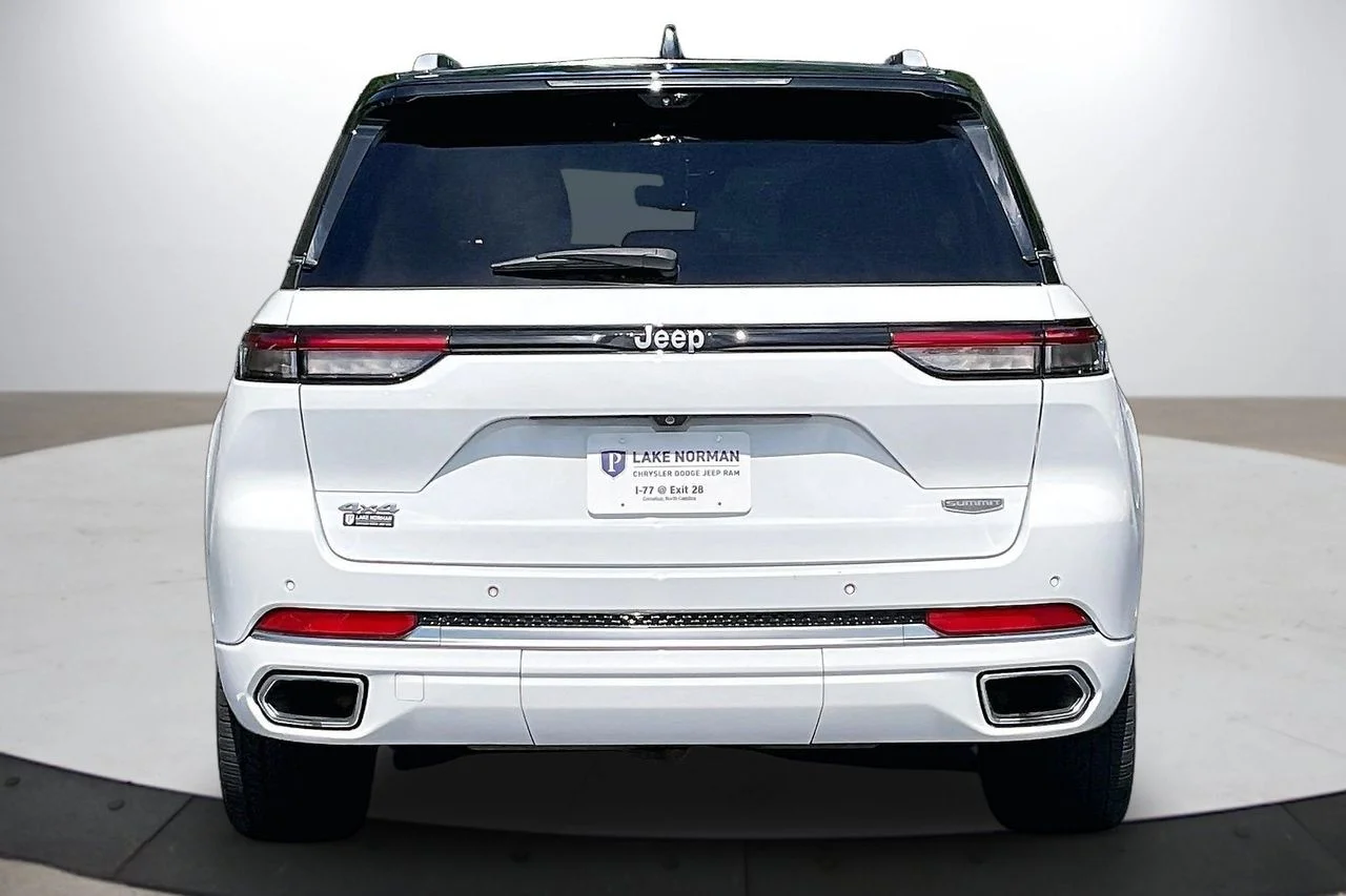 Certified Used 2022 White Jeep Summit Reserve image 8