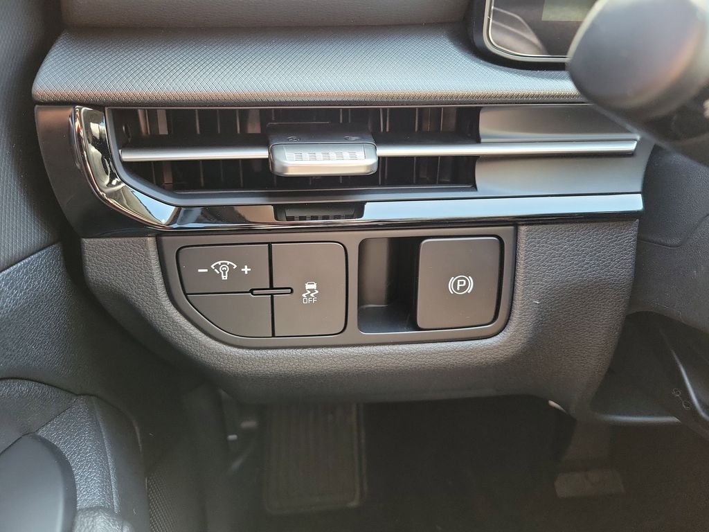 New 2026 Gray Kia LX image 24