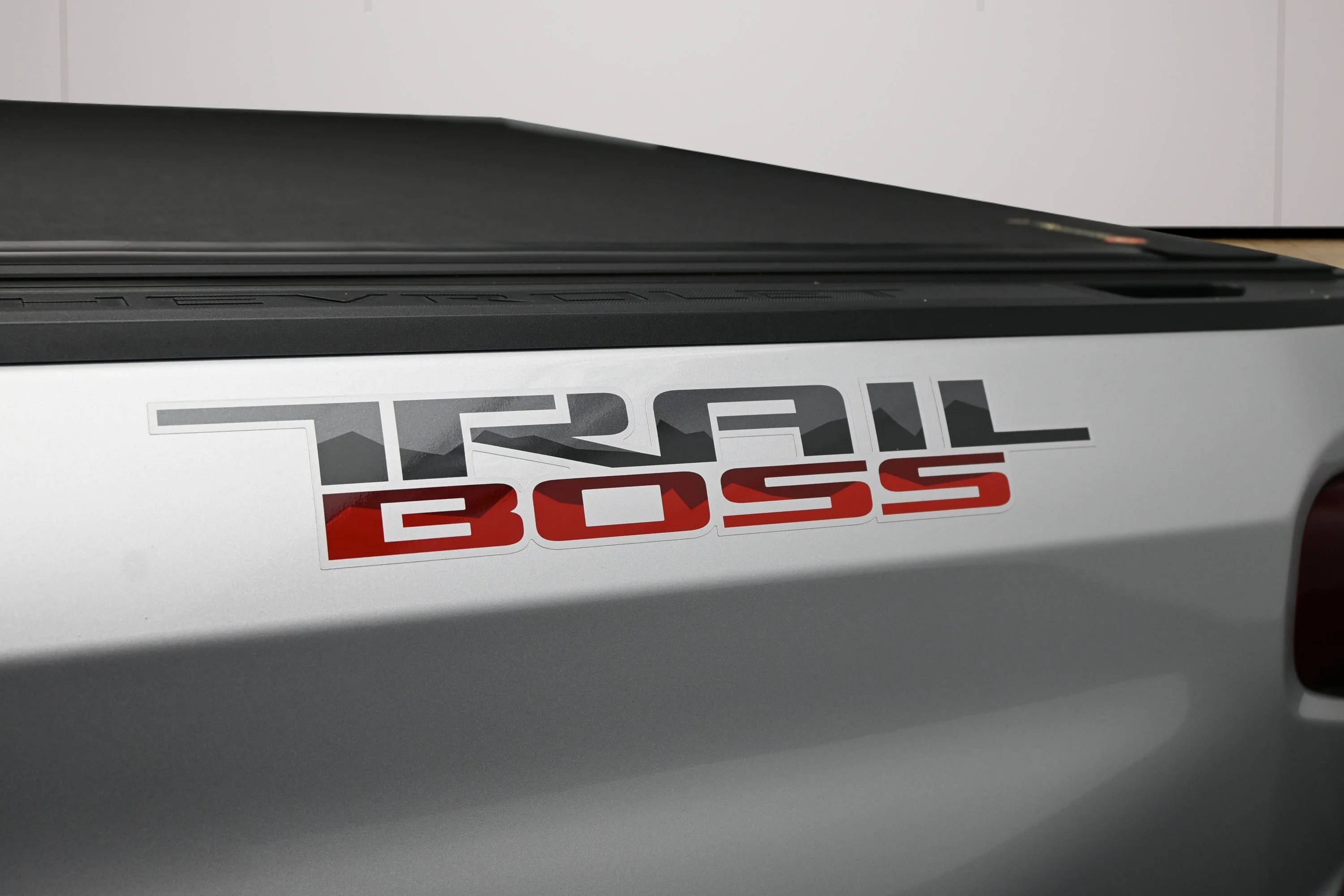 Used 2022 Silver Ice Metallic Chevrolet LT Trail Boss image 13