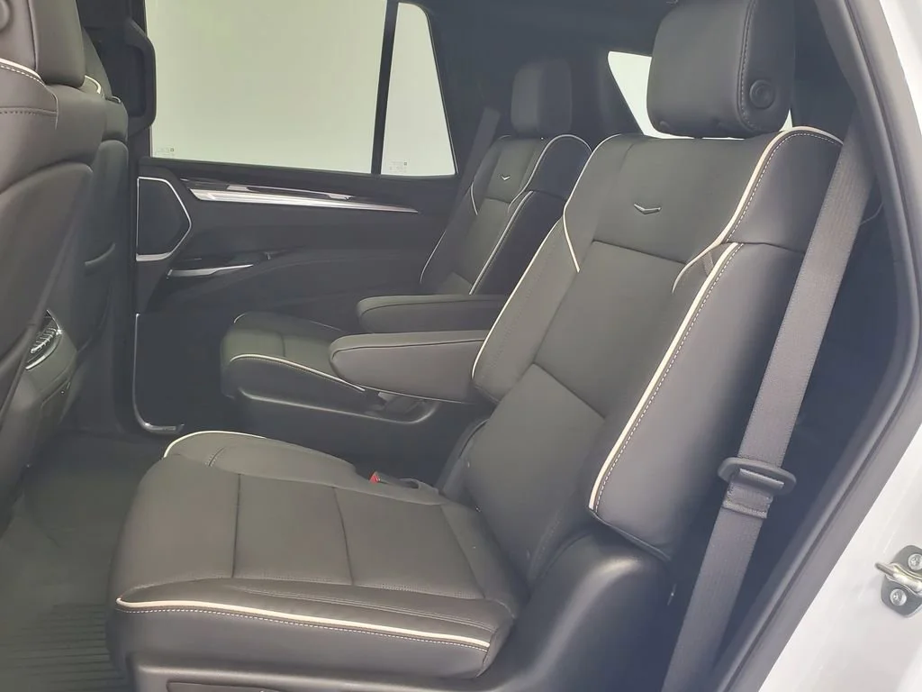 2026 Cadillac Escalade Luxury - Photo 32