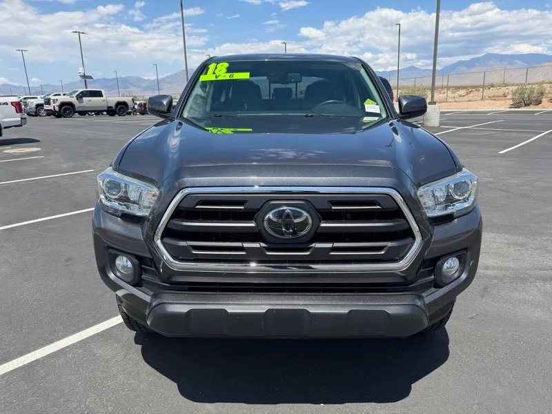 Used 2018 Magnetic Gray Met Toyota SR5 image 8