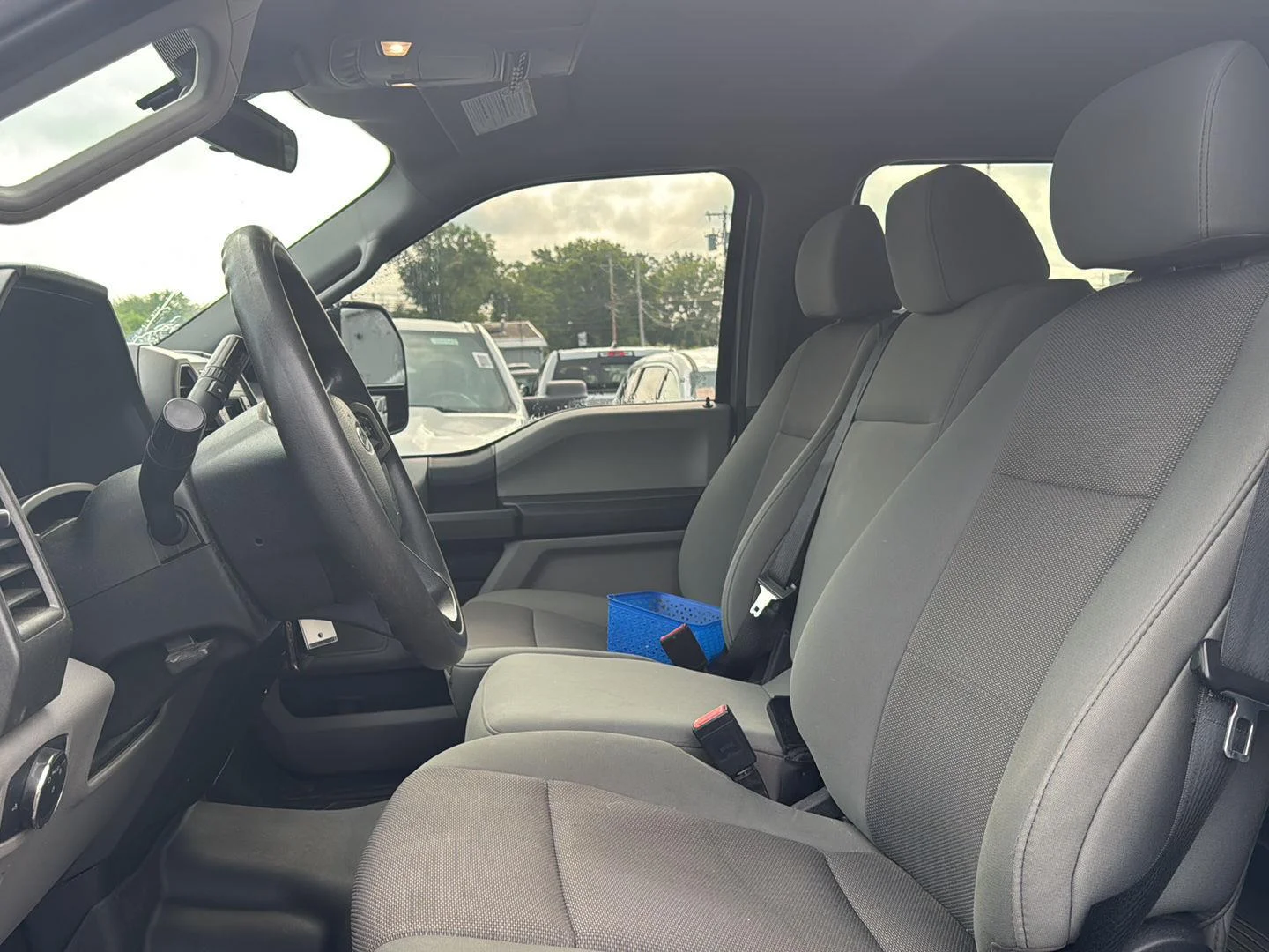 Used 2020 Iconic Silver Ford XL image 8