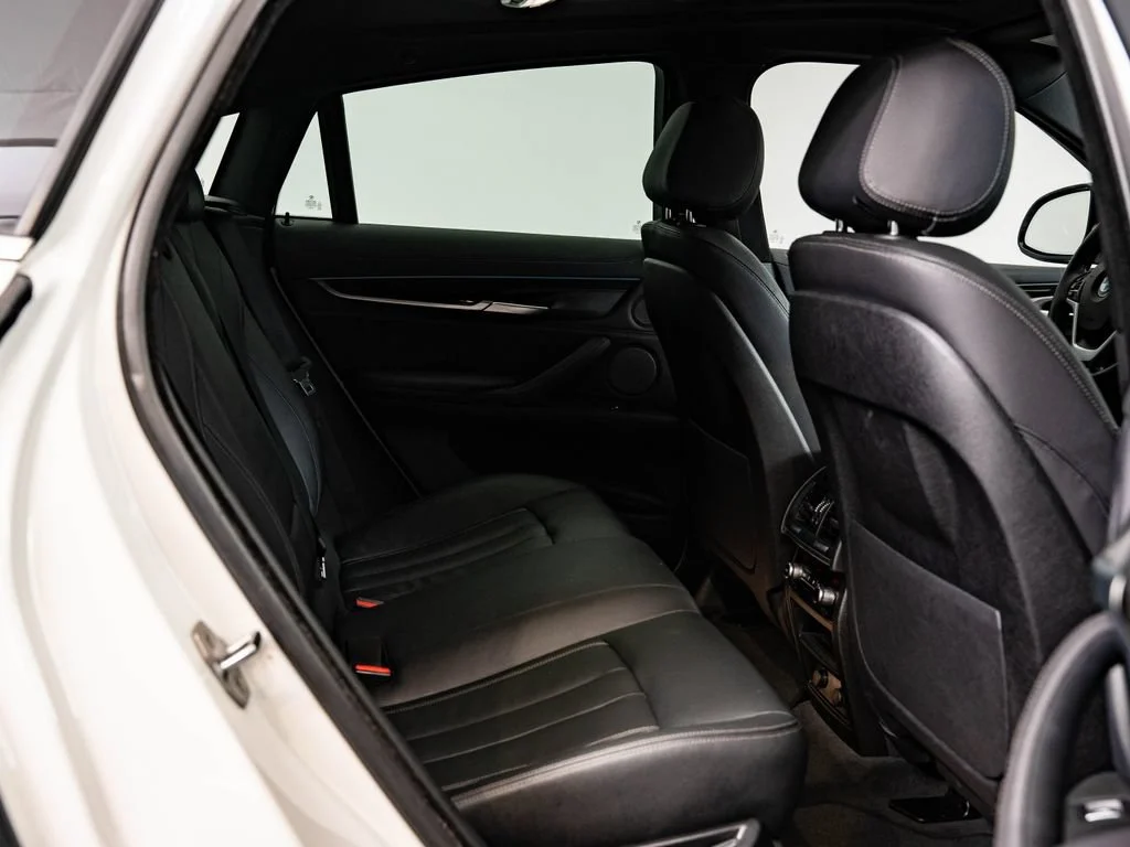 Used 2019 Mineral White Metallic BMW xDrive35i image 45