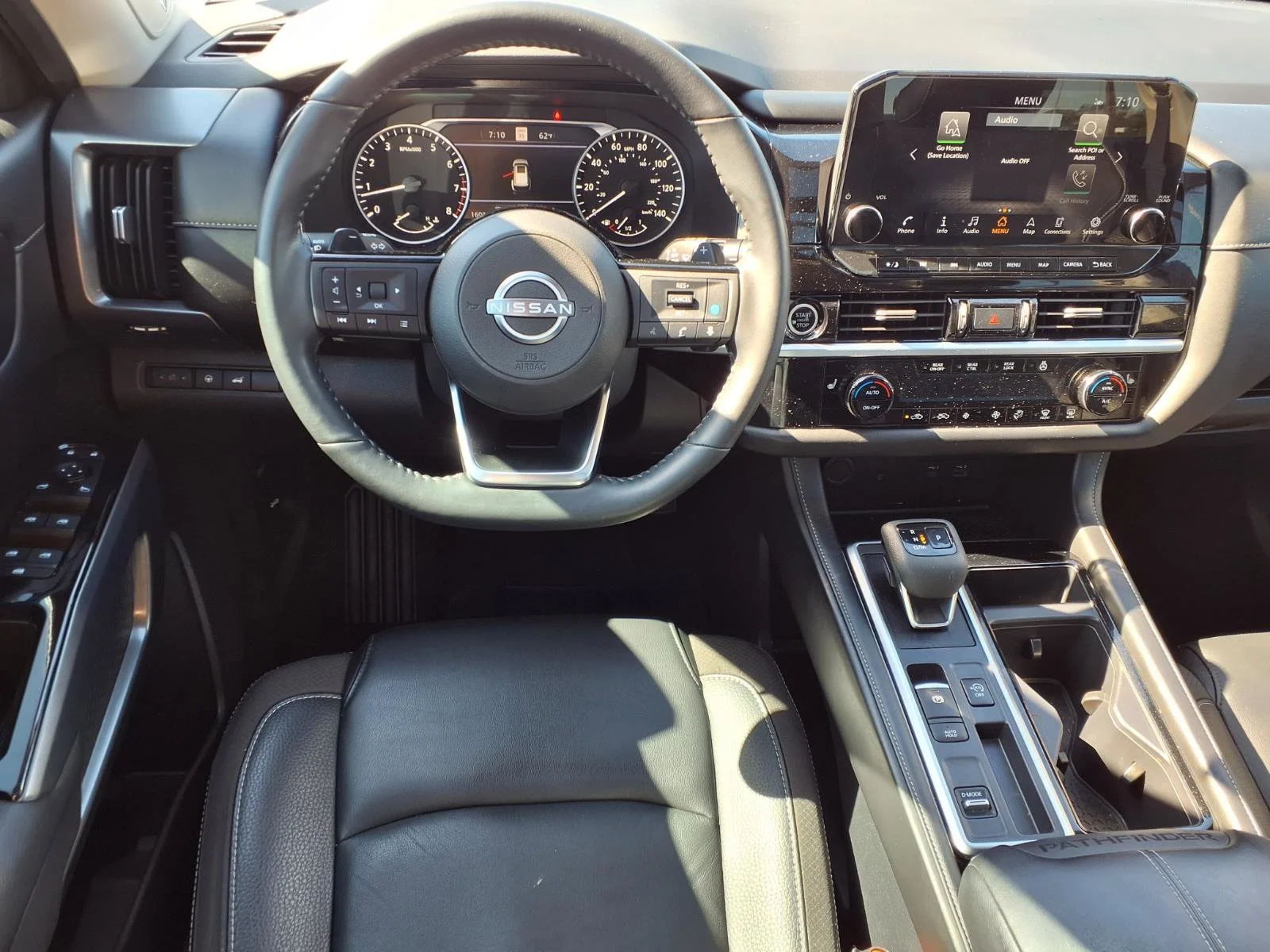 Used 2023 Scarlet Ember Tintcoat Nissan SL image 3