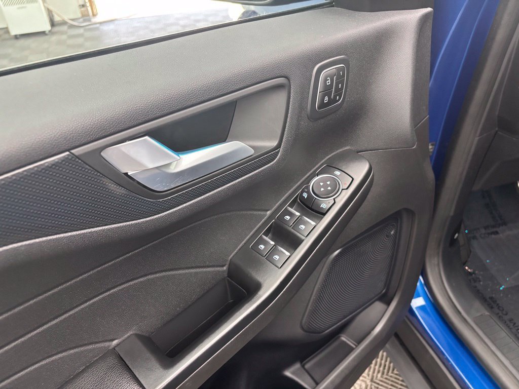 Used 2023 Blue Ford ST-Line Elite image 17
