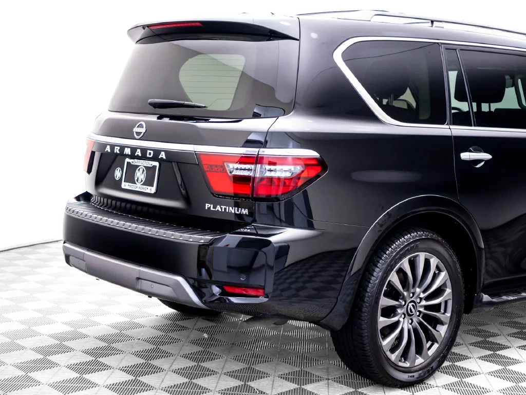 Used 2023 Black Nissan Platinum image 36