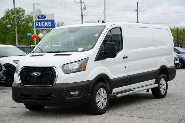 Certified Used 2024 White Ford Base image 3