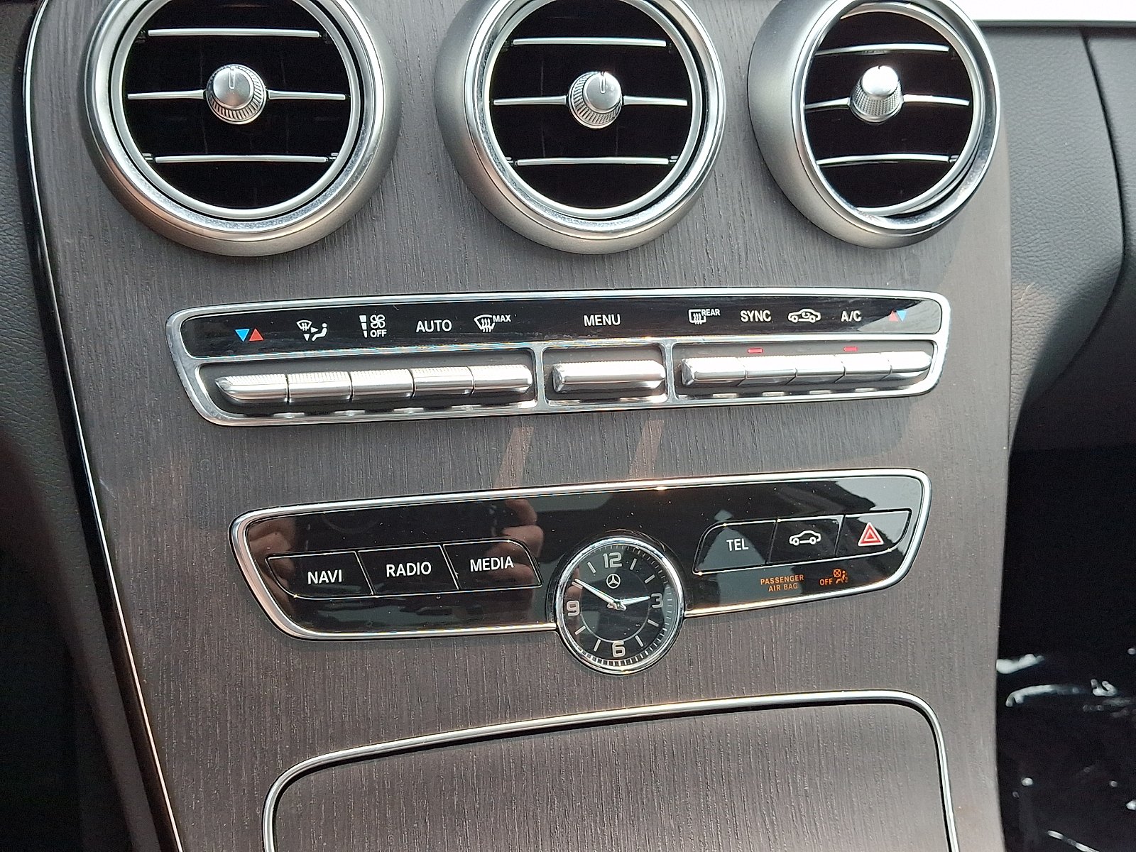 Certified Used 2021 Polar White - 149 Mercedes-Benz 4MATIC® Sedan image 16