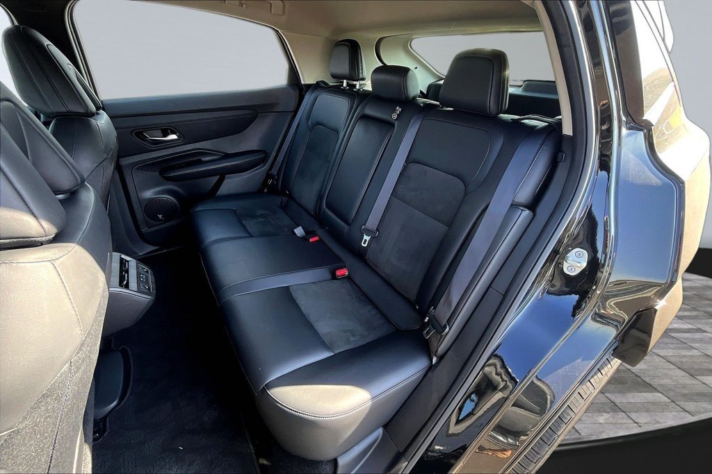 Used 2024 Black Nissan ENGAGE e-4ORCE image 22
