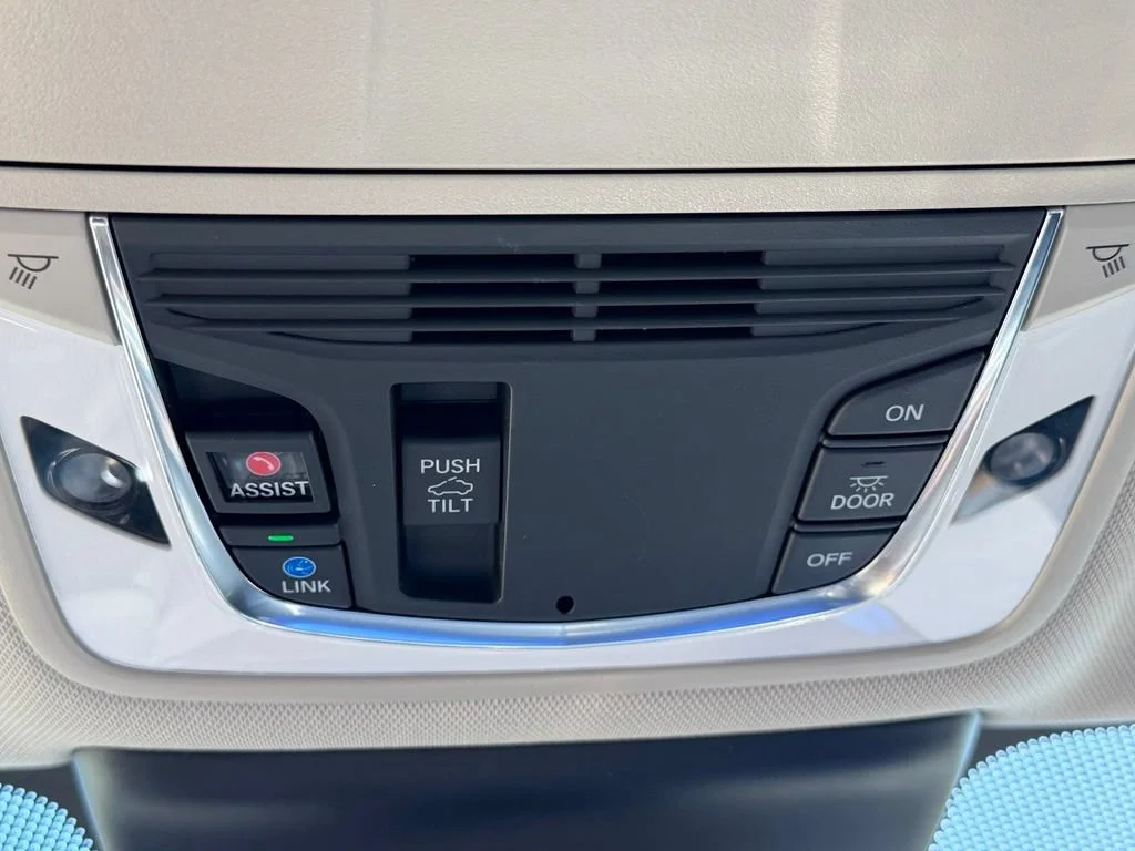 Used 2021 Silver Acura Technology Package image 20