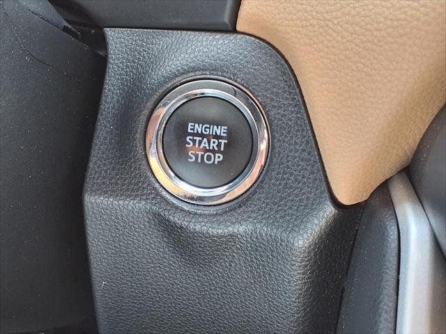 Certified Used 2024 RUBY FLARE PEARL Toyota  image 15