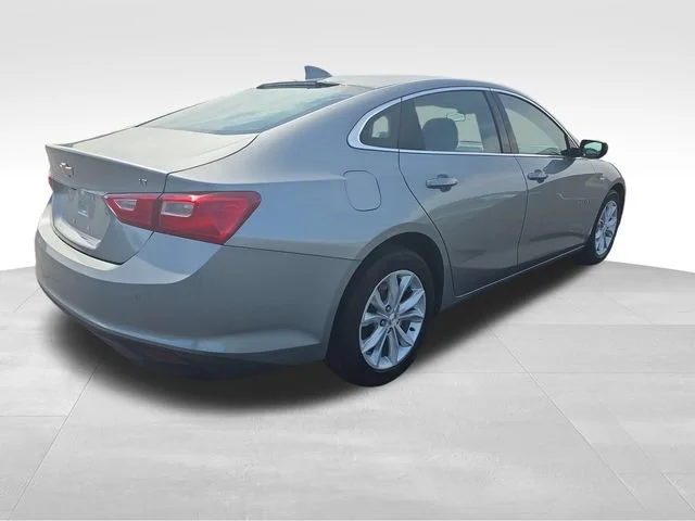Used 2025 Sterling Gray Metallic Chevrolet 1LT image 6