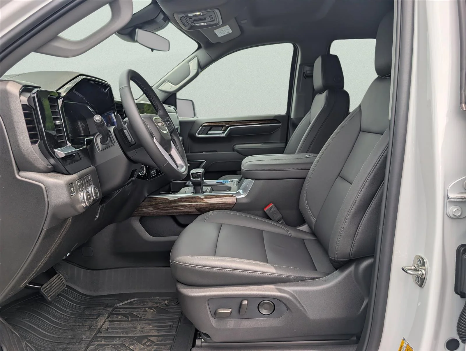 New 2026 Summit White GMC Elevation image 28