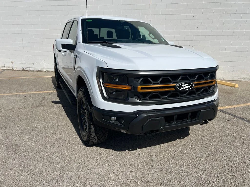 New 2026 Oxford White Ford Tremor® image 9