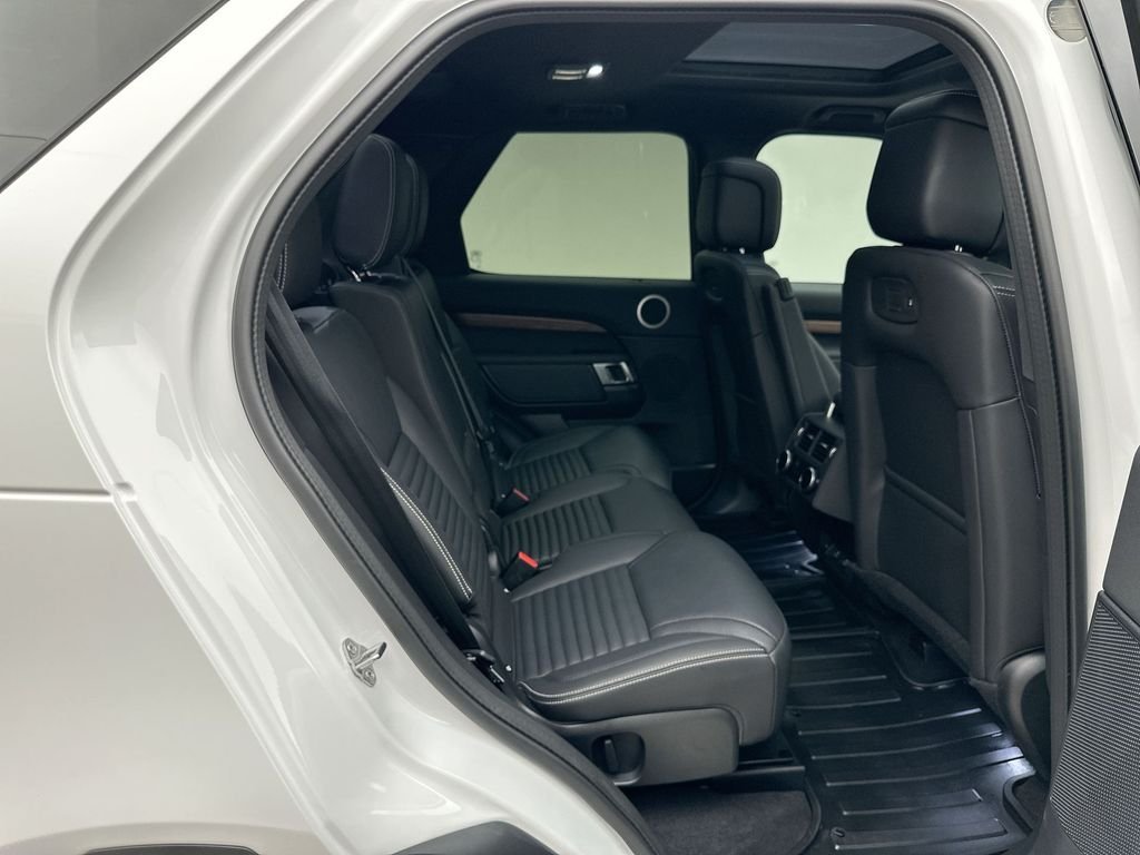 Used 2025 Fuji White Land Rover S image 19