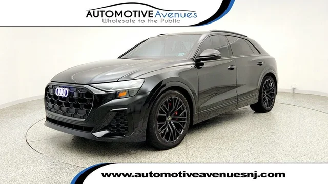2024 Audi SQ8 Premium Plus 4.0 quattro w/ S Sport, Executive, Black Optic Pkgs