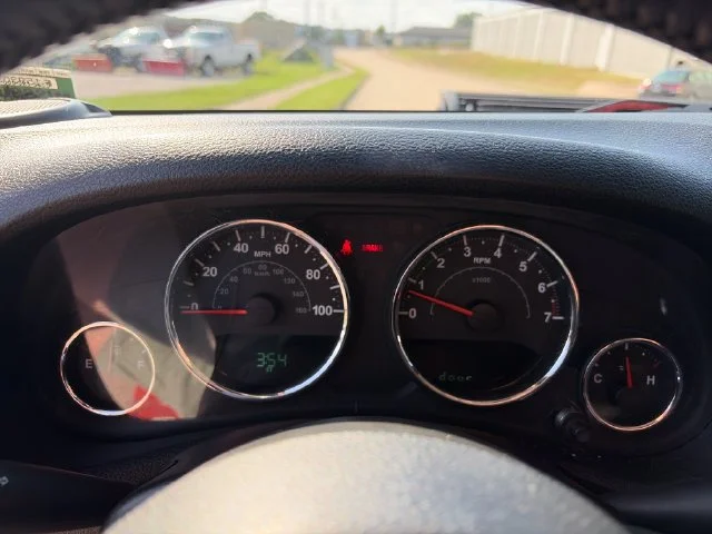 Used 2015 Orange Jeep Unlimited Sport image 20
