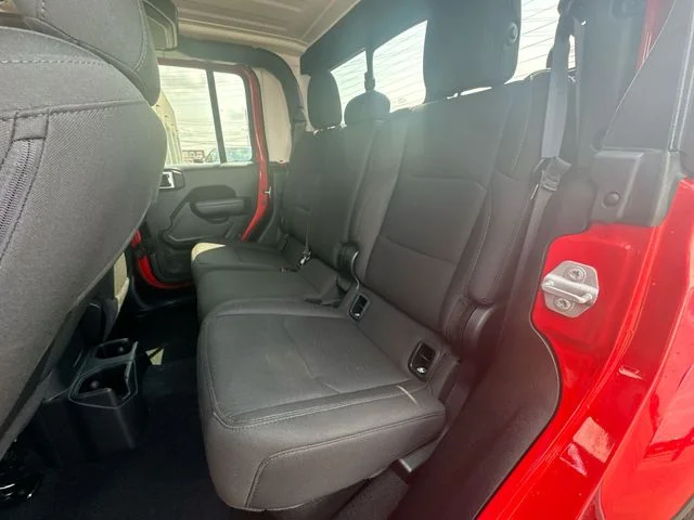 Used 2022 Red Jeep Sport image 24
