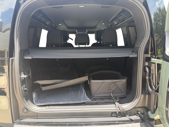 New 2026 Keswick Green Land Rover Trophy Edition Keswick image 18