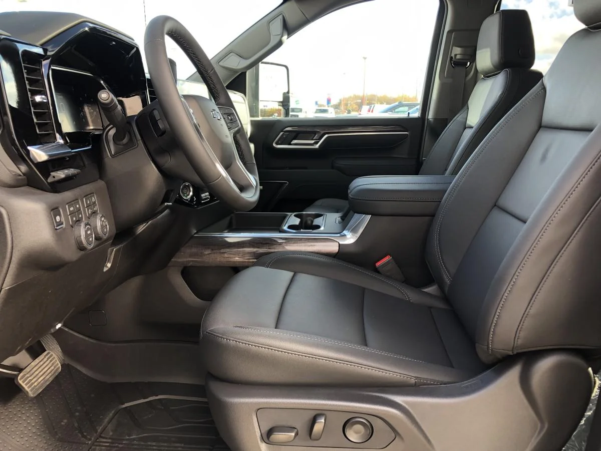 New 2026 Black Chevrolet 4WD Crew Cab 159" LTZ image 10