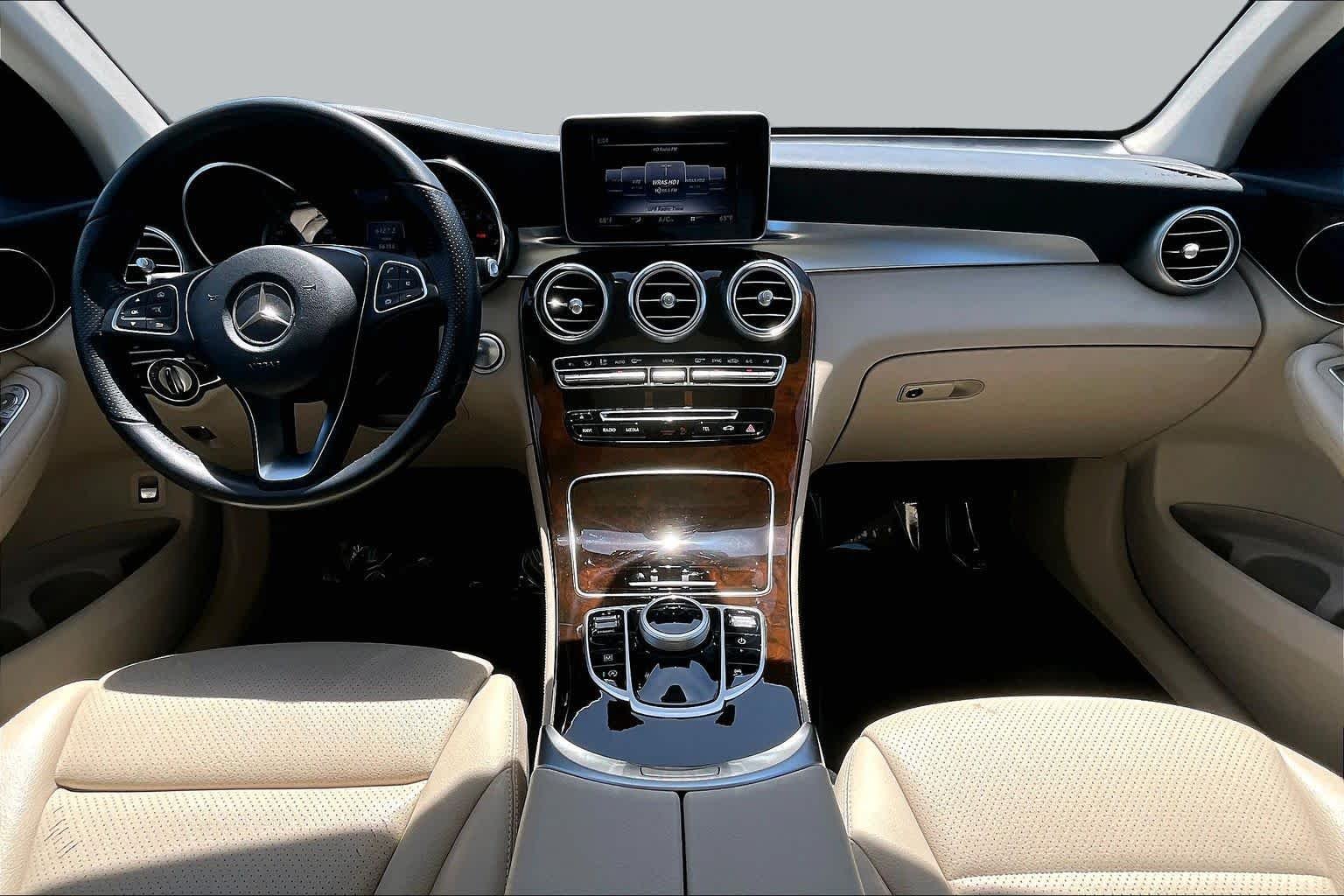 Used 2018 Selenite Grey Metallic Mercedes-Benz GLC 300 image 15
