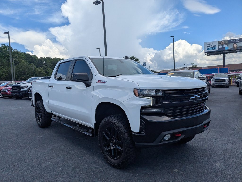 Used 2021 Summit White Chevrolet LT Trail Boss image 3