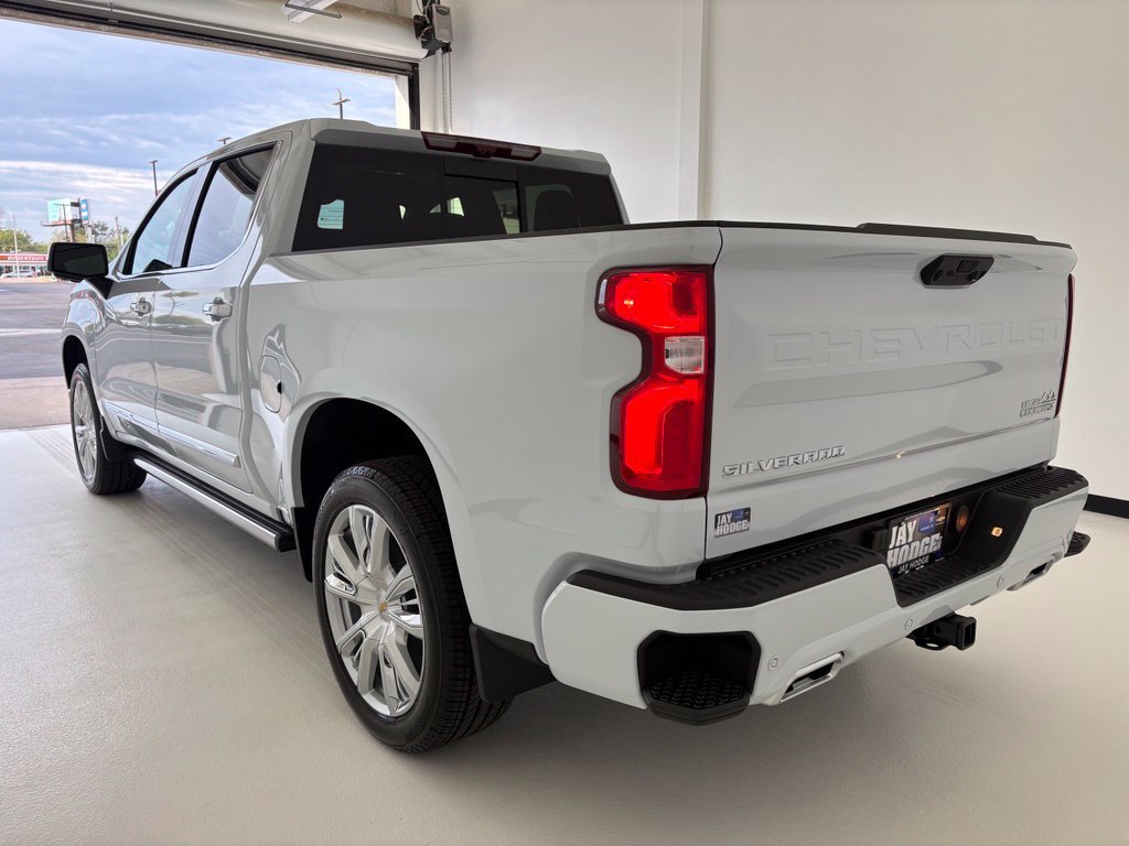 New 2026 Polar White Tricoat Chevrolet High Country image 20