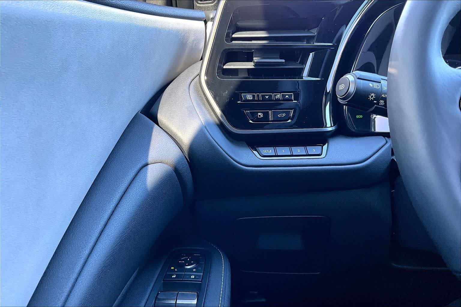 Used 2026 CELESTIAL SILVER Lexus Premium image 36
