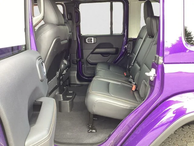 New 2026 Reign Jeep 4-DOOR SAHARA image 14