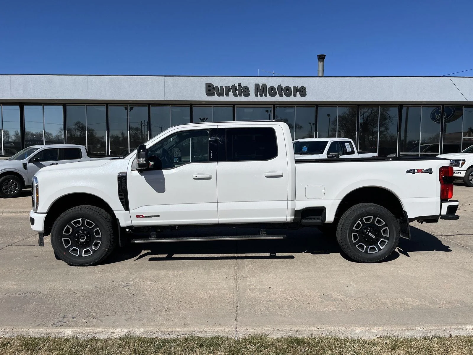 New 2026 Star White Metallic Tri-Coat Ford F-250® Platinum® image 1