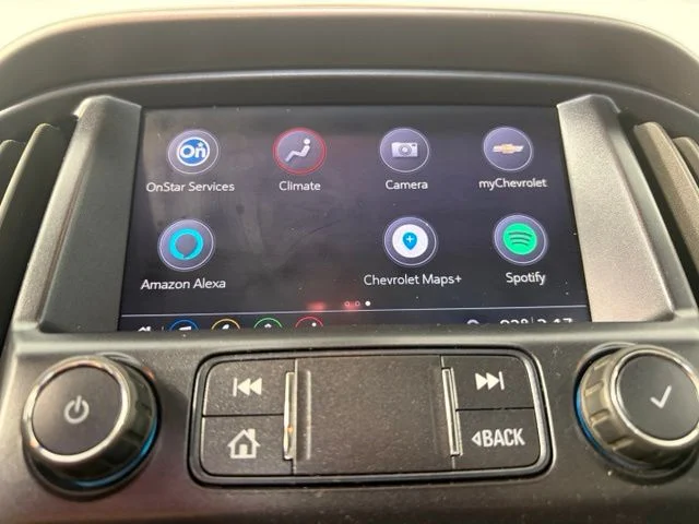 Used 2019 White Chevrolet Z71 image 23