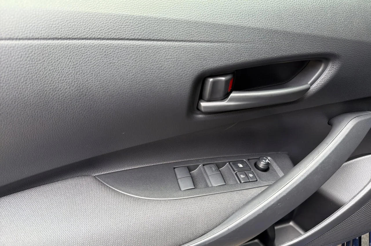 Used 2025 Blueprint Toyota Hybrid LE image 10